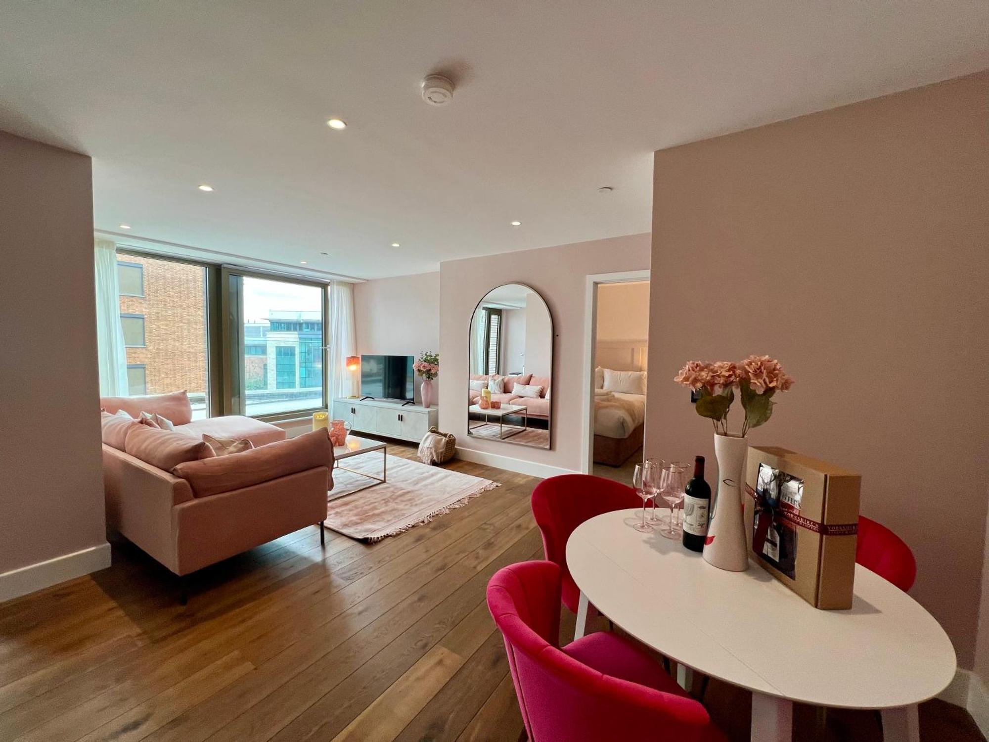 The Pink Palace At Ryedale House York Eksteriør billede